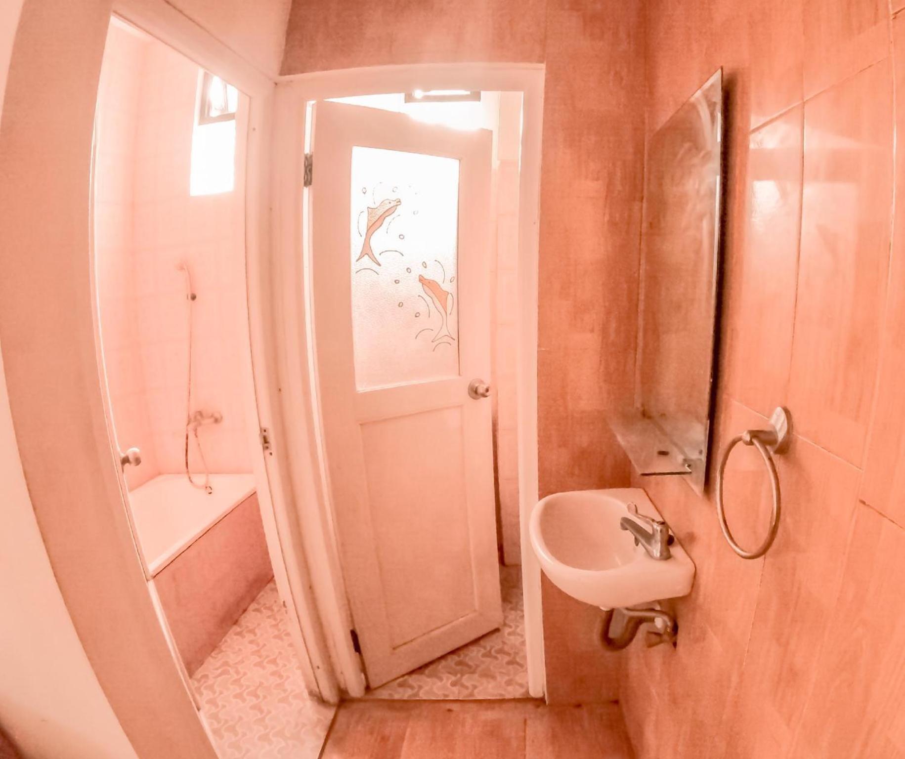 Mama Mega Homestay Pesanggaran Экстерьер фото