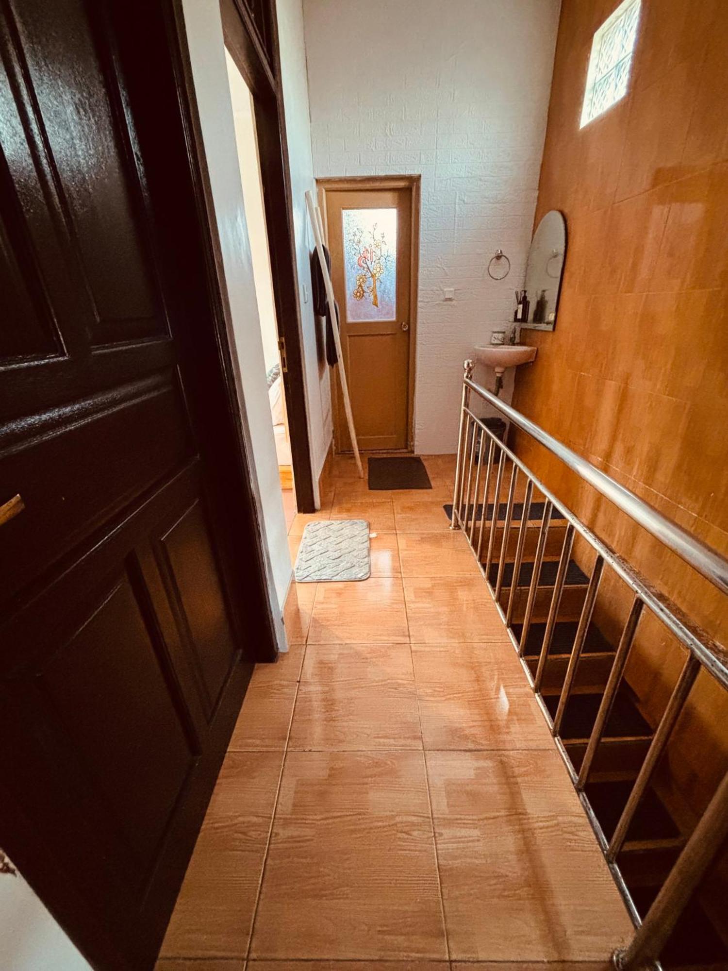 Mama Mega Homestay Pesanggaran Экстерьер фото