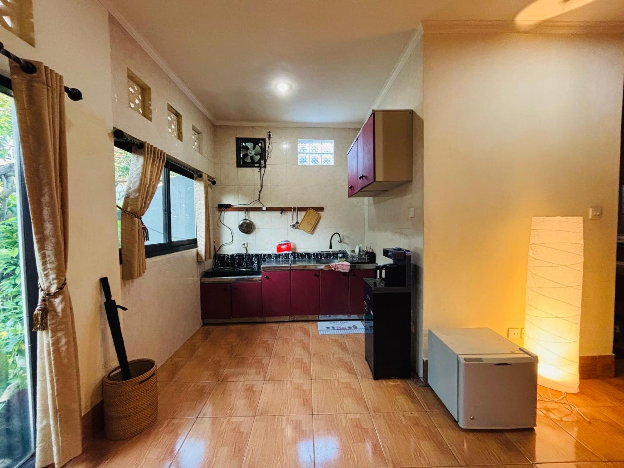 Mama Mega Homestay Pesanggaran Экстерьер фото